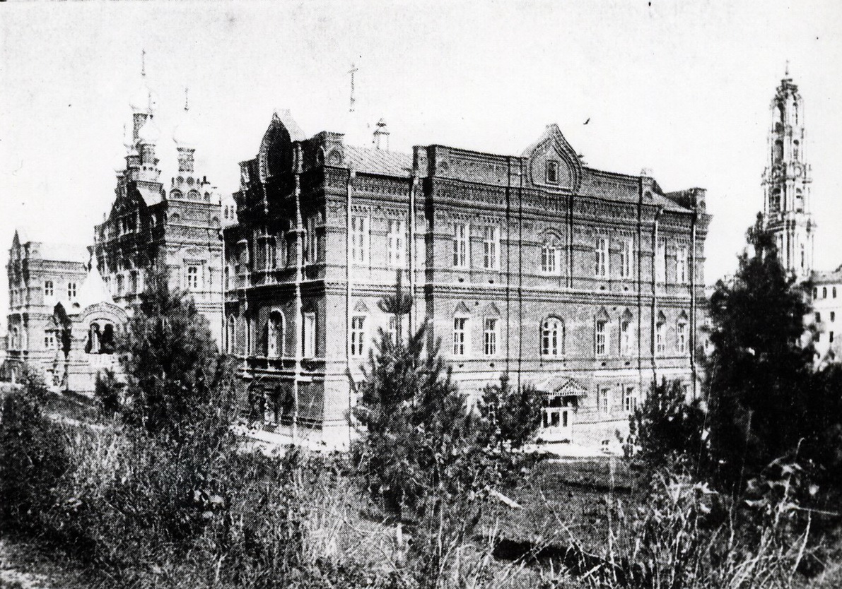 Здание больницы-богадельни. Фото начала 20 века.